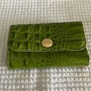 Brahmin wallet. Like new condition. No marks, sculls or leather wear.